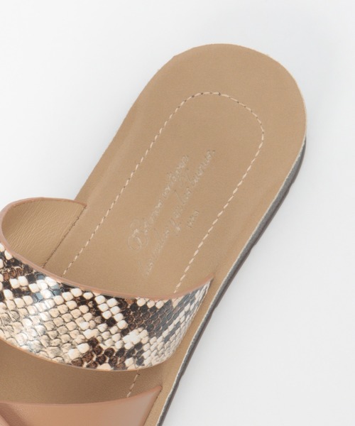 ikka(イッカ)の「軽量クロスベルトサンダル(サンダル・レディース・ベージュ/ブラック/オフホワイト・M/L)」の8枚目の写真