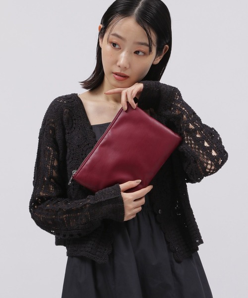 LAKOLE（ラコレ）の「パデットチェーンショルダー / 963002（ショルダーバッグ・レディース・ブラック/オフホワイト/シルバー/ボルドー/アイボリー/イエロー・FREE）」の6枚目の写真