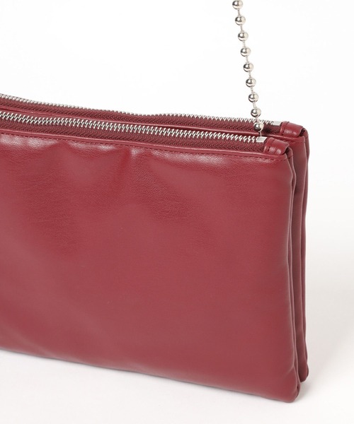 LAKOLE（ラコレ）の「パデットチェーンショルダー / 963002（ショルダーバッグ・レディース・ブラック/オフホワイト/シルバー/ボルドー/アイボリー/イエロー・FREE）」の8枚目の写真