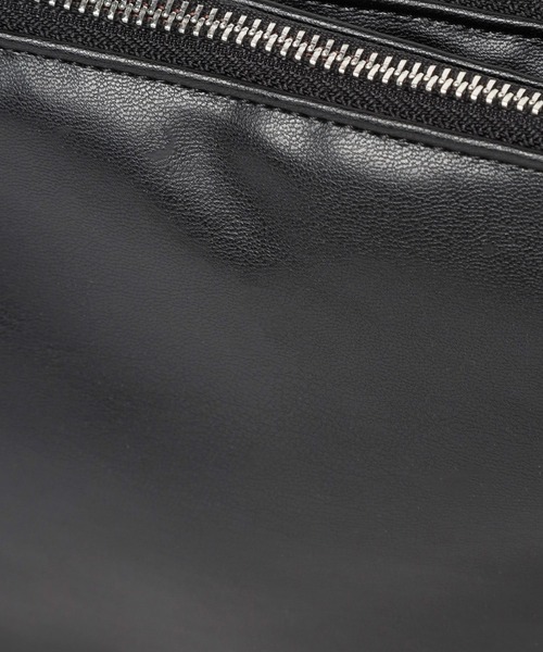 LAKOLE（ラコレ）の「パデットチェーンショルダー / 963002（ショルダーバッグ・レディース・ブラック/オフホワイト/シルバー/ボルドー/アイボリー/イエロー・FREE）」の17枚目の写真