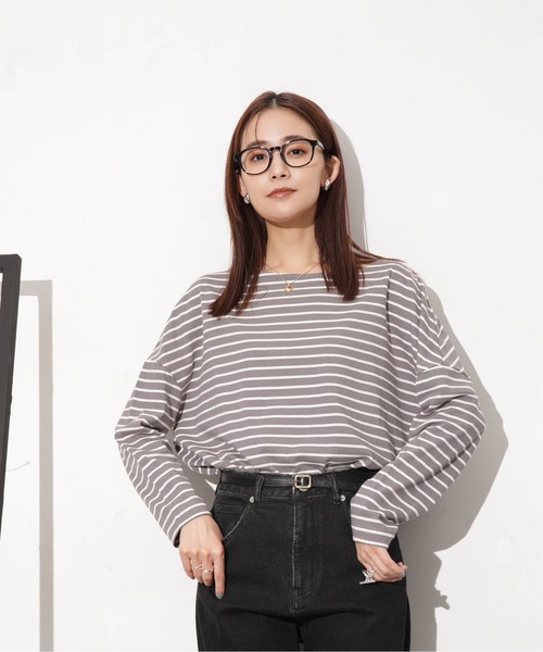 NANO universe(ナノユニバース)の「WEB限定 ボーダーワイドドロップトップス(Tシャツ/カットソー・レディース・ベージュ/ブラック/オフホワイト/ベージュ系その他/グレー系その他4・FREE)」の13枚目の写真