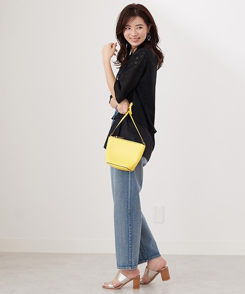 BELLUNA(ベルーナ)の「レース切替デザインシャツジャケット(スーツジャケット・レディース・アイボリー/ブルー/ブラック・X-LARGE/LARGE/MEDIUM)」の18枚目の写真