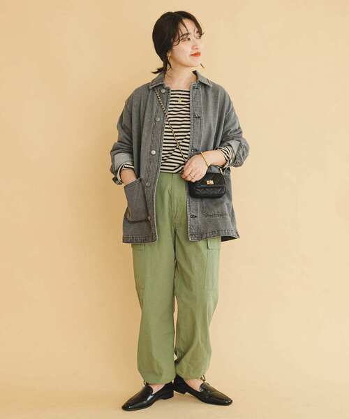 ITEMS URBANRESEARCH（アイテムズ アーバンリサーチ）の「デニムオーバージャケット（デニムジャケット・レディース・ブラック/ブルー・FREE）」の5枚目の写真