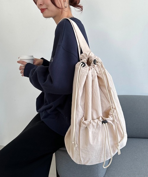 DISCOAT（ディスコート）の「【軽量・大容量/WEB限定】ワッシャードロストバックパック（バックパック/リュック・レディース・ブラック/カーキ/ベージュ・FREE）」の5枚目の写真