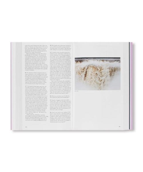VILLA BOOKS(ヴィラ ブックス)の「A READER by Wolfgang Tillmans(本・メンズ・その他・FREE)」の5枚目の写真