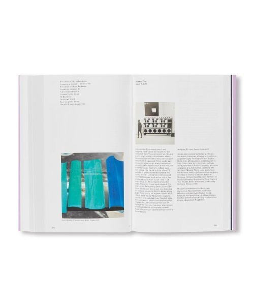VILLA BOOKS(ヴィラ ブックス)の「A READER by Wolfgang Tillmans(本・メンズ・その他・FREE)」の8枚目の写真