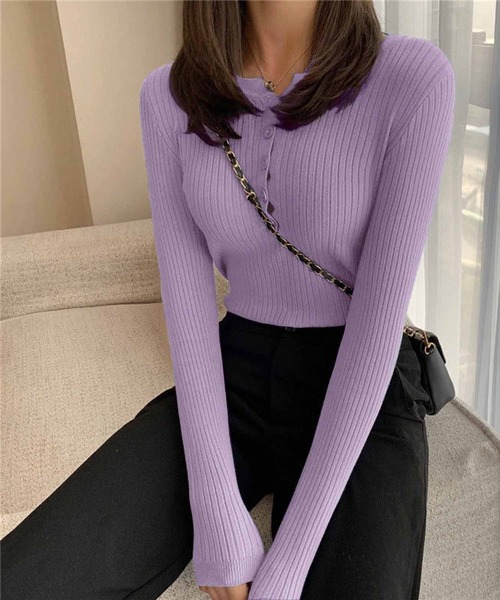 NANEA（ナネア）の「リブニットトップス　ラウンドヘンリーネック（ニット/セーター・レディース・ホワイト/ピンク/グリーン/グレー/ブルー/ブラック/アイボリー/サックスブルー/ベージュ/イエロー/レッド/パープル・MEDIUM）」の9枚目の写真