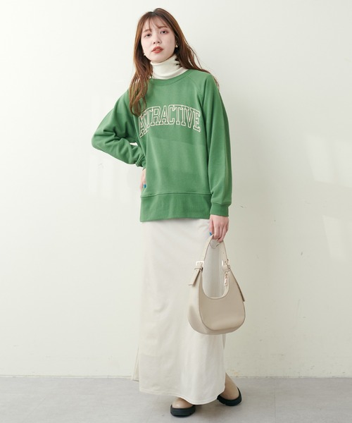 natural couture(ナチュラルクチュール)の「カレッジロゴ刺繍裏毛プルオーバー(Tシャツ/カットソー・レディース・ライトベージュ/チャコールグレー/ブルー/グリーン・FREE)」の20枚目の写真