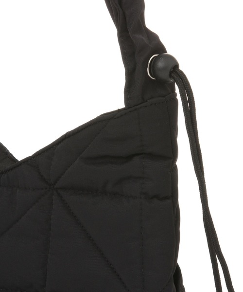 studio CLIP（スタディオクリップ）の「中綿キルトワンマイルショルダーバッグ（トートバッグ・レディース・ライトベージュ/ブラック/レッド・FREE）」の11枚目の写真