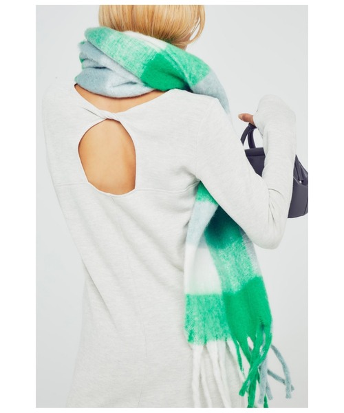 ANAP（アナップ）の「フリンジ大判ストール（ストール/ショール・レディース・ベージュ系その他/グリーン/ピンク/レッド・FREE）」の6枚目の写真