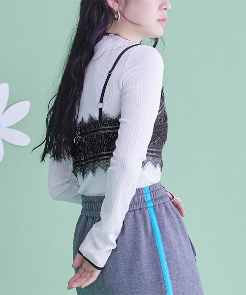 miette(ミエット)の「レーストリムフラワージャガードビスチェ(キャミソール・レディース・アイボリー/ブラック・FREE)」の15枚目の写真