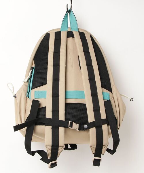 NEW BALANCE（ニューバランス）の「MT1996 デイパック（バックパック/リュック・メンズ・ブラック/ベージュ・ONE SIZE）」の9枚目の写真