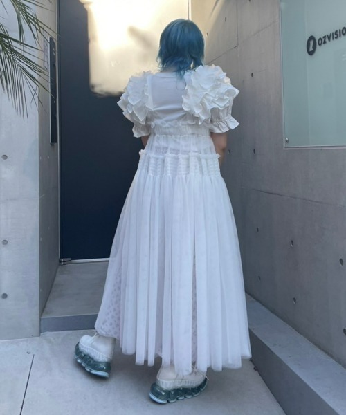 Candy Stripper(キャンディストリッパー)の「VOLUME FRILL トップス(その他トップス・レディース・ブラック/ヘザーグレー/オフホワイト・2)」の11枚目の写真