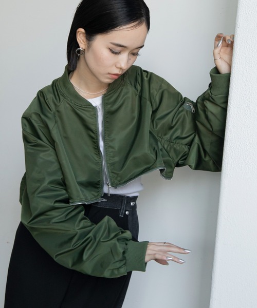 VACANCY（ヴァカンシー）の「フロントZIPショートブルゾン（ブルゾン・レディース・カーキ/ブラック・FREE）」の10枚目の写真