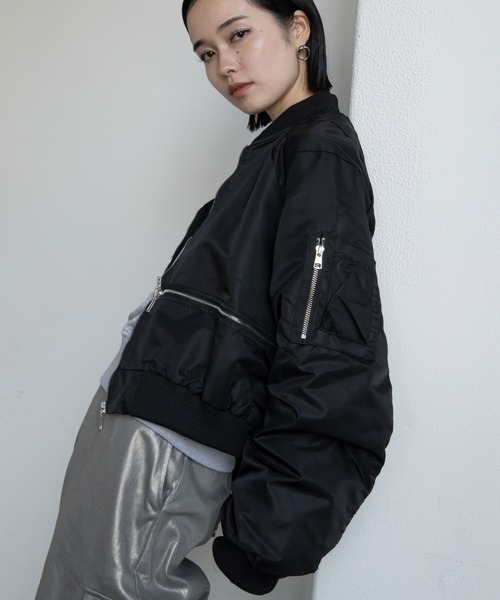 VACANCY（ヴァカンシー）の「フロントZIPショートブルゾン（ブルゾン・レディース・カーキ/ブラック・FREE）」の14枚目の写真