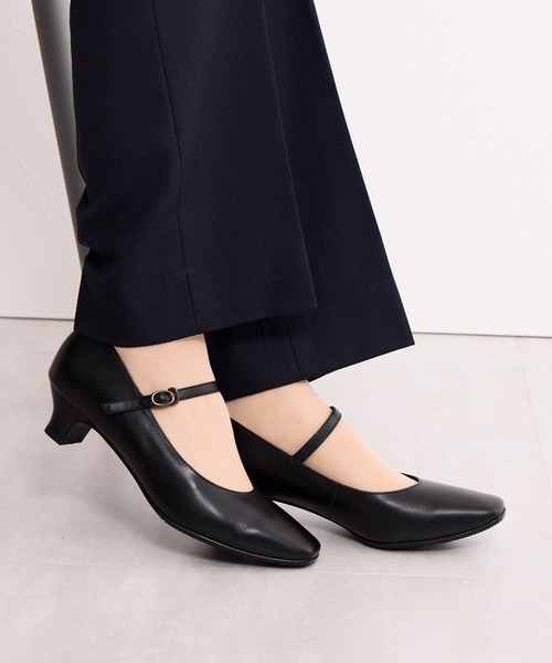 卑弥呼（ヒミコ）の「【Made in Japan】【卑弥呼】3.5cmヒールストラップ付ブラックパンプス/600005（パンプス・レディース・ブラック・21.5cm/22.0cm/22.5cm/23.0cm/23.5cm/24.0cm/24.5cm/25.0cm/25.5cm/26.0cm/26.5cm）」の4枚目の写真