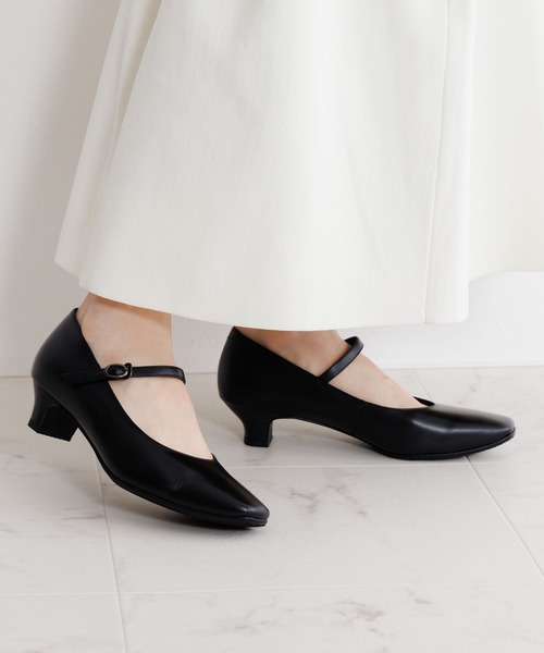 卑弥呼（ヒミコ）の「【Made in Japan】【卑弥呼】3.5cmヒールストラップ付ブラックパンプス/600005（パンプス・レディース・ブラック・21.5cm/22.0cm/22.5cm/23.0cm/23.5cm/24.0cm/24.5cm/25.0cm/25.5cm/26.0cm/26.5cm）」の8枚目の写真