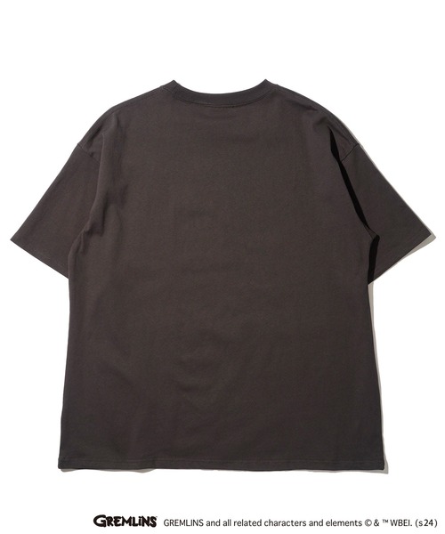 ADPOSION(アドポーション)の「【GREMLINS / グレムリン】ヴィンテージヒップホップ風フォトプリントTシャツ(Tシャツ/カットソー・メンズ・チャコールグレー/ホワイト×ブラック/ブラック/ホワイト・MEDIUM/LARGE/X-LARGE)」の14枚目の写真