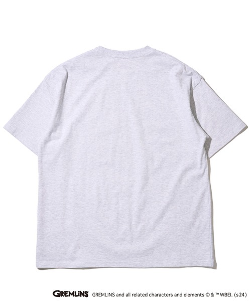 ADPOSION(アドポーション)の「【GREMLINS / グレムリン】ヴィンテージヒップホップ風フォトプリントTシャツ(Tシャツ/カットソー・メンズ・チャコールグレー/ホワイト×ブラック/ブラック/ホワイト・MEDIUM/LARGE/X-LARGE)」の8枚目の写真