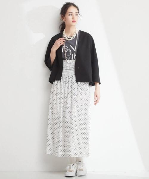 Tiara（ティアラ）の「ノーカラージャケット（ノーカラージャケット・レディース・ブラック/ブルー/グレイッシュベージュ・2/3）」の13枚目の写真