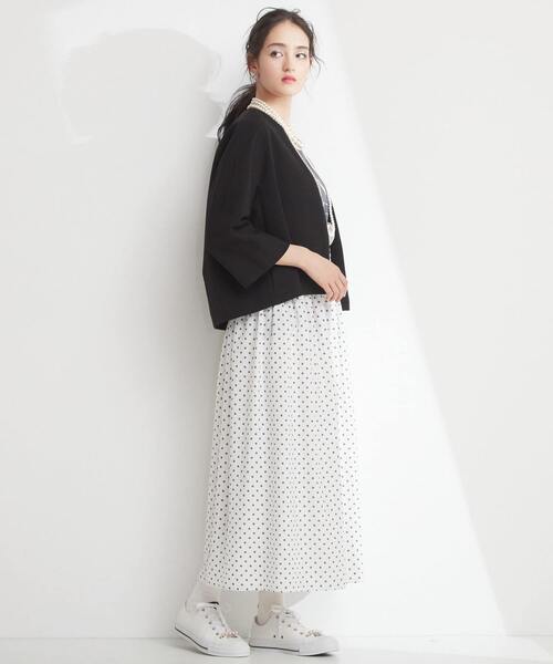 Tiara（ティアラ）の「ノーカラージャケット（ノーカラージャケット・レディース・ブラック/ブルー/グレイッシュベージュ・2/3）」の15枚目の写真