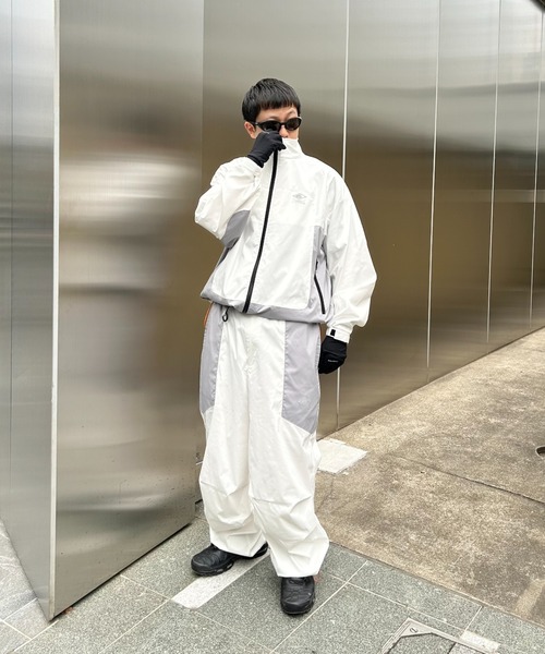 【KOOKY'N/クーキー】BRONX切り替えナイロンスタンドジャケットFグレー WHO'S WHO gallery（フーズフーギャラリー）の「【KOOKY'N