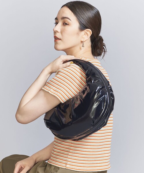 BEAUTY&YOUTH UNITED ARROWS(ビューティーアンドユースユナイテッドアローズ)の「プク ムーン バッグ(ハンドバッグ・レディース・ライトブルー/ブラック・FREE)」の3枚目の写真