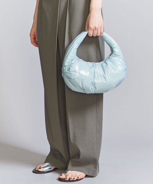 BEAUTY&YOUTH UNITED ARROWS(ビューティーアンドユースユナイテッドアローズ)の「プク ムーン バッグ(ハンドバッグ・レディース・ライトブルー/ブラック・FREE)」の6枚目の写真