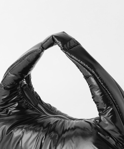 BEAUTY&YOUTH UNITED ARROWS(ビューティーアンドユースユナイテッドアローズ)の「プク ムーン バッグ(ハンドバッグ・レディース・ライトブルー/ブラック・FREE)」の19枚目の写真