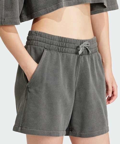 adidas(アディダス)の「エッセンシャルズ プラス ショーツ / アディダスオリジナルス adidas Originals(その他パンツ・レディース・ブラック・XX-LARGE/X-SMALL/SMALL/MEDIUM/LARGE/X-LARGE)」の3枚目の写真