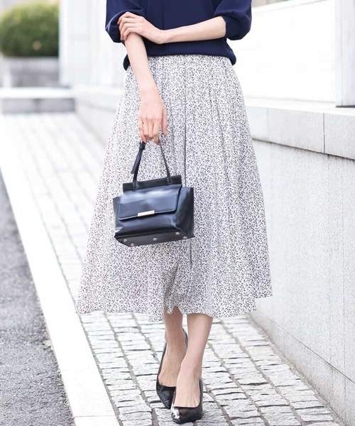 小花柄タックギャザースカート/洗える（スカート）｜OFUON（オフオン）