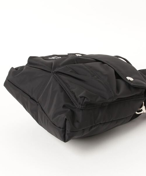RAMIDUS(ラミダス)の「X RAMIDUS HELMET PURSE BAG(ハンドバッグ・レディース・ブラック・ONE SIZE)」の3枚目の写真