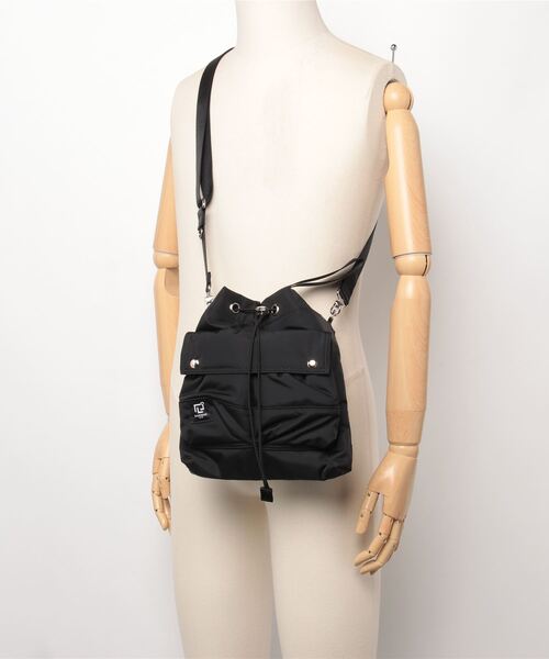RAMIDUS(ラミダス)の「X RAMIDUS HELMET PURSE BAG(ハンドバッグ・レディース・ブラック・ONE SIZE)」の6枚目の写真