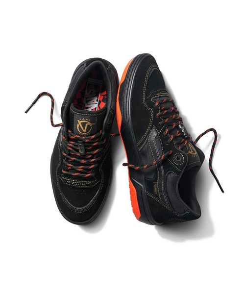 VANS(バンズ)の「【VANS】ROWAN 2(スニーカー・メンズ・ブラック・27/28/27.5/26.5/26)」の1枚目の写真