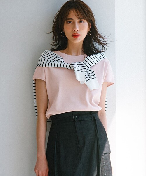 23区 S（ニジュウサンクチイサイサイズ）の「【接触冷感/洗える】フレンチスリーブ IT TEE（Tシャツ/カットソー・レディース・ブラック系/スモーキーグリーン系/ホワイト系/ピンク系/ダークブラウン系/ライトグレー系/オールドローズ系/ブルー系・32）」の7枚目の写真