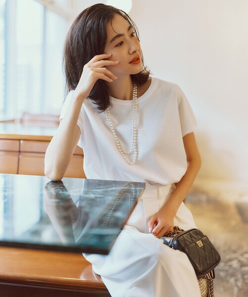 23区 S（ニジュウサンクチイサイサイズ）の「【接触冷感/洗える】フレンチスリーブ IT TEE（Tシャツ/カットソー・レディース・ブラック系/スモーキーグリーン系/ホワイト系/ピンク系/ダークブラウン系/ライトグレー系/オールドローズ系/ブルー系・32）」の19枚目の写真
