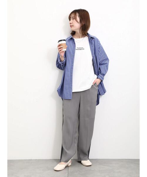 Samansa Mos2 blue(サマンサモスモスブルー)の「【シルキーコットン】アソート刺繍Tシャツ(Tシャツ/カットソー・レディース・オフホワイト/ブルー/ブラック・F)」の6枚目の写真