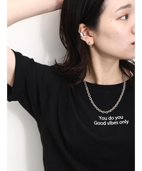 Samansa Mos2 blue(サマンサモスモスブルー)の「【シルキーコットン】アソート刺繍Tシャツ(Tシャツ/カットソー・レディース・オフホワイト/ブルー/ブラック・F)」の13枚目の写真