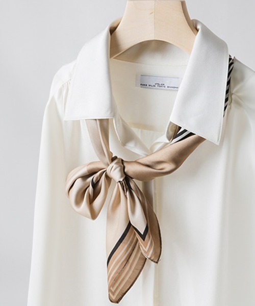 Miniministore（ミニミニストア）の「シルク風スカーフ 首巻き 配色バンダナ（バンダナ/スカーフ・レディース・ピンク/ブルー/ベージュ/テラコッタ・FREE）」の7枚目の写真