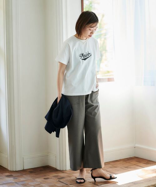 le.coeur blanc(ルクールブラン)の「《手洗い可能》Plaisir発泡プリントロゴTシャツ(Tシャツ/カットソー・レディース・ベージュ/グレー系その他4・38)」の17枚目の写真