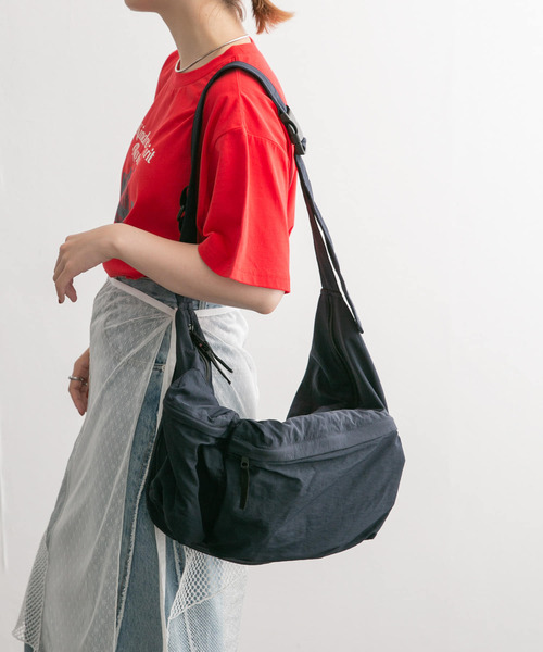 KBF（ケイビーエフ）の「アウトポケットショルダーBAG（ショルダー