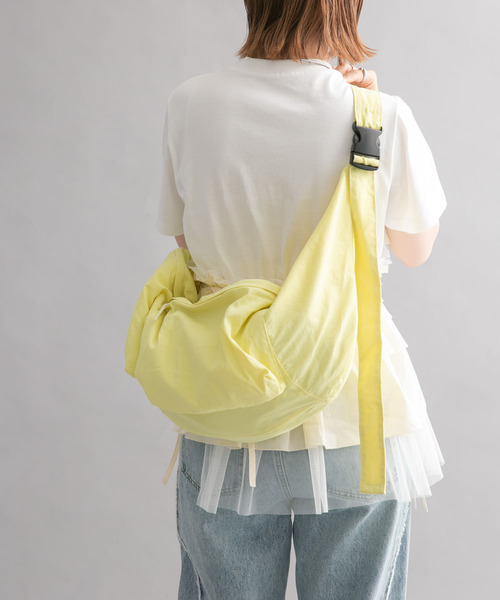 KBF（ケイビーエフ）の「アウトポケットショルダーBAG（ショルダーバッグ・レディース・ネイビー/イエロー/アイボリー・ONE）」の16枚目の写真