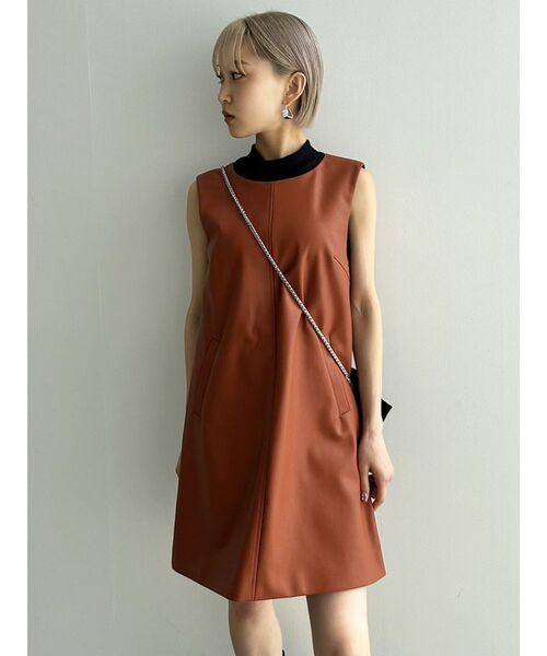 EMODA(エモダ)の「Aラインフェイクレザーワンピース(ワンピース・レディース・グレー/ブラック/キャメル・FREE)」の12枚目の写真