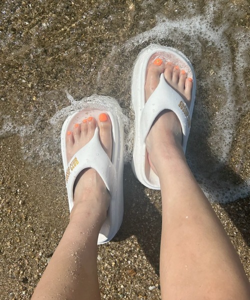 INTER FACTORY（インターファクトリー）の「AINA -オリジナルロゴ入り厚底サンダル　made in INTER FACTORY（サンダル・レディース・ホワイト/ブラック・MEDIUM/SMALL/LARGE）」の12枚目の写真