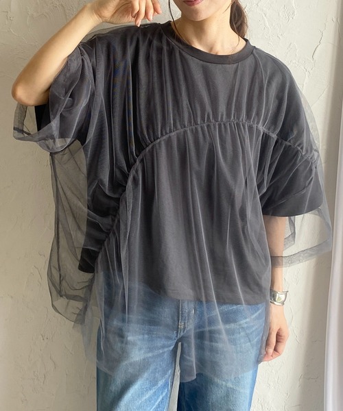 She's Closet(シーズクローゼット)の「切り替えドッキング変形アシンメトリーメッシュチュール重ねシアーレイヤード半袖Tシャツ(Tシャツ/カットソー・レディース・サックスブルー/アイボリー/グレイッシュベージュ/チャコール・FREE)」の2枚目の写真