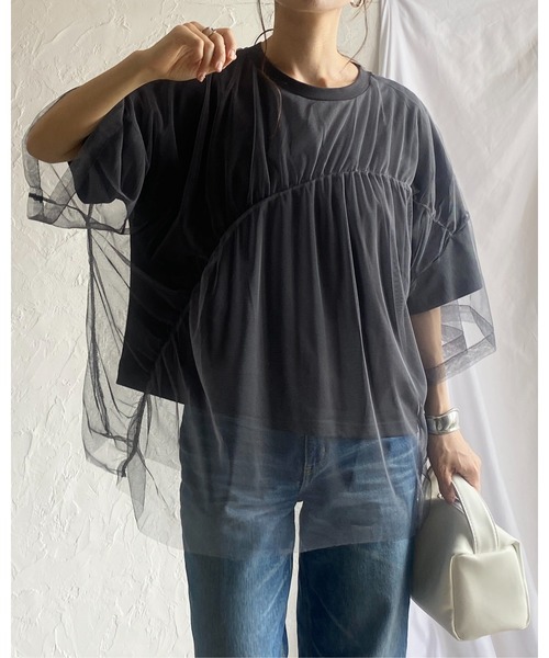 She's Closet(シーズクローゼット)の「切り替えドッキング変形アシンメトリーメッシュチュール重ねシアーレイヤード半袖Tシャツ(Tシャツ/カットソー・レディース・サックスブルー/アイボリー/グレイッシュベージュ/チャコール・FREE)」の15枚目の写真