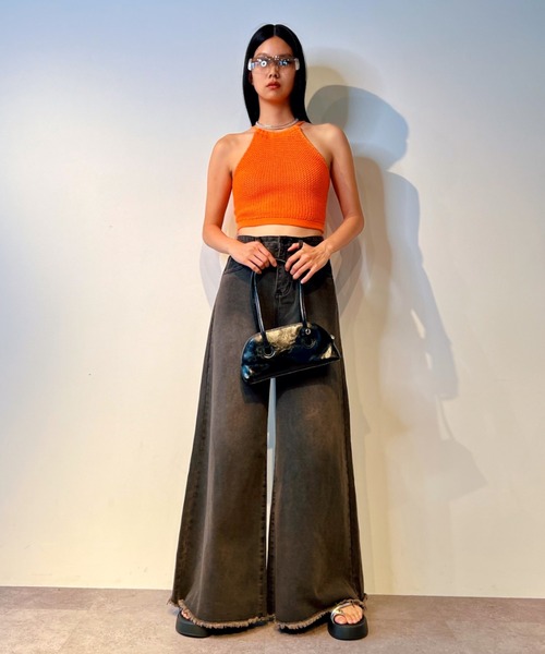 Solace（ソレイス）の「ホルターネックニットトップス（タンクトップ・レディース・グリーン/ホワイト/オレンジ/ブラック・FREE）」の15枚目の写真