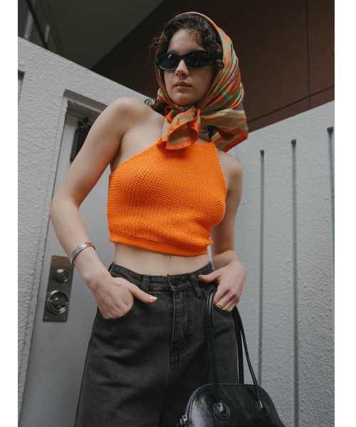 Solace（ソレイス）の「ホルターネックニットトップス（タンクトップ・レディース・グリーン/ホワイト/オレンジ/ブラック・FREE）」の20枚目の写真