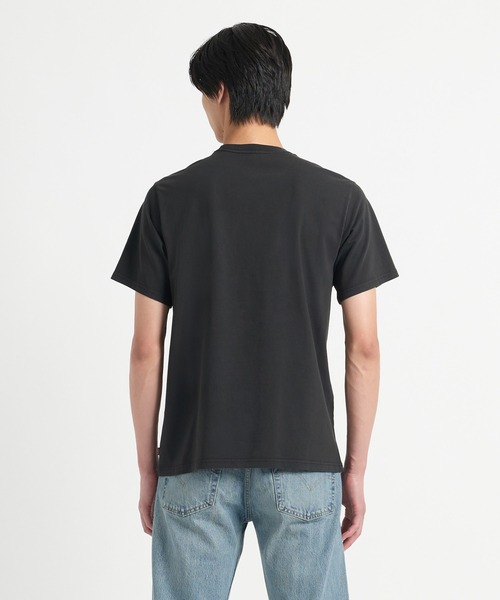 Levi's(リーバイス)の「Levi's/リーバイス リラックスフィット Tシャツ ブラック LONGER WEAR(Tシャツ/カットソー・メンズ・ブラック・S/M/L/XL)」の18枚目の写真