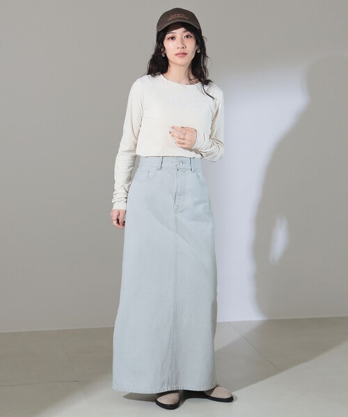 Demi-Luxe BEAMS(デミルクス ビームス)の「トリアセテート ベロア ロングスリーブ Tシャツ(Tシャツ/カットソー・レディース・ホワイト系その他5/チャコールグレー・ONE SIZE)」の3枚目の写真